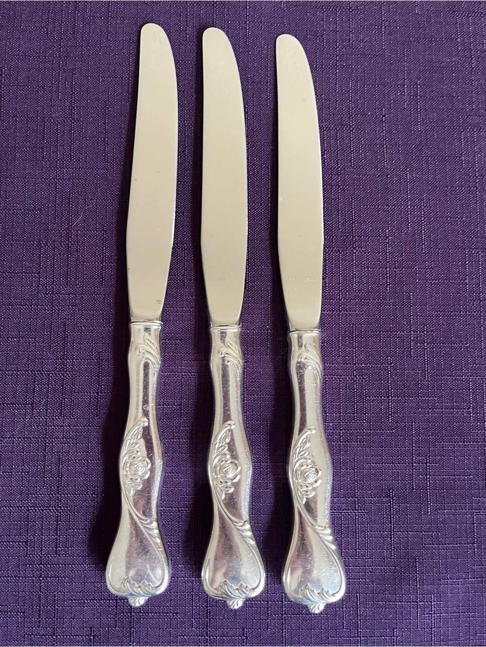 Lot of 3 VTG National Silver Co NTS25 Rose & Scrolls Silverplate Butter Knives